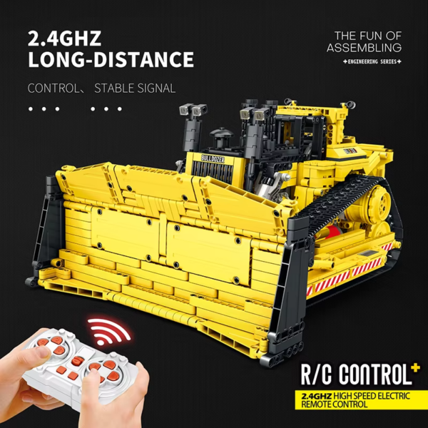 Reobrix Mechanical D11 Bulldozer Brick Building Set - Image 2
